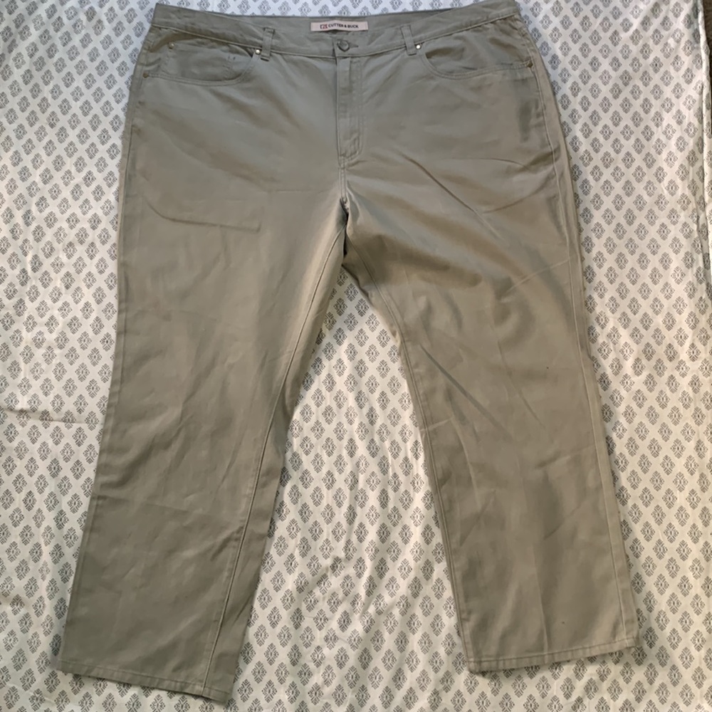 Cutter and Buck chino’s